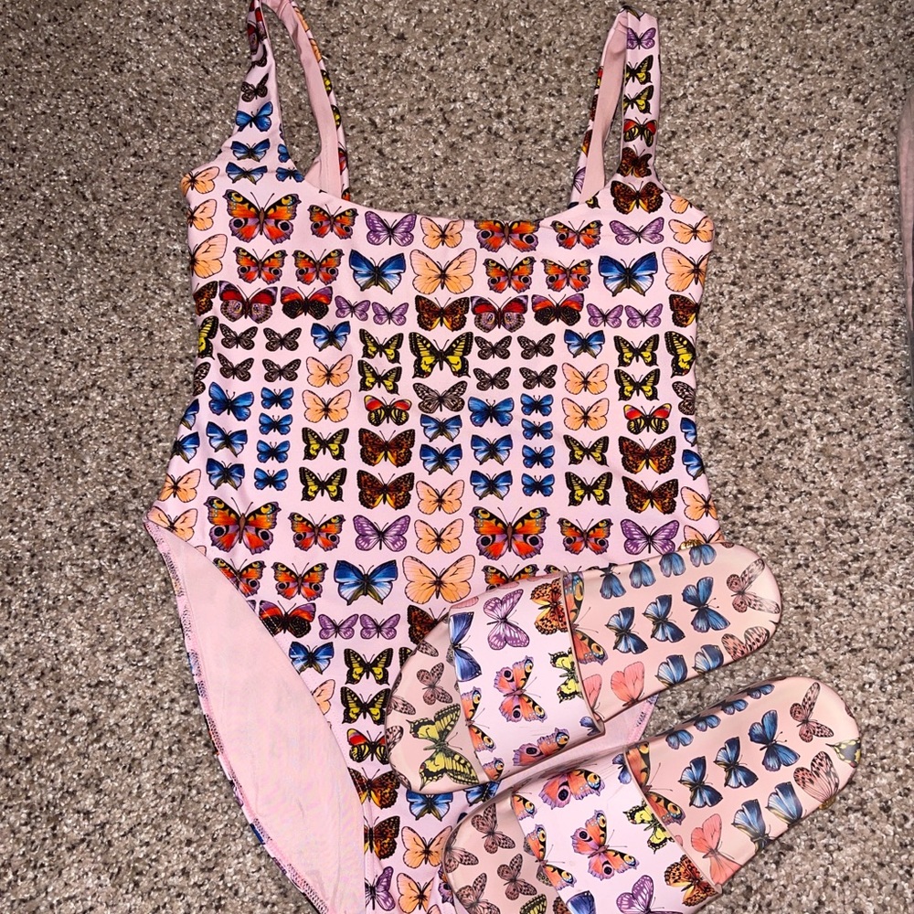 Authentic Versace swimsuit and slides!!!!!